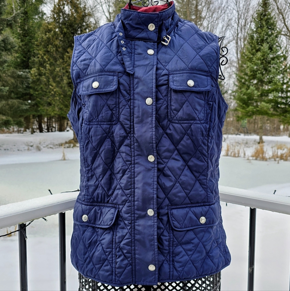 Banana Republic quilted navy field vest, EUC. Size Large
